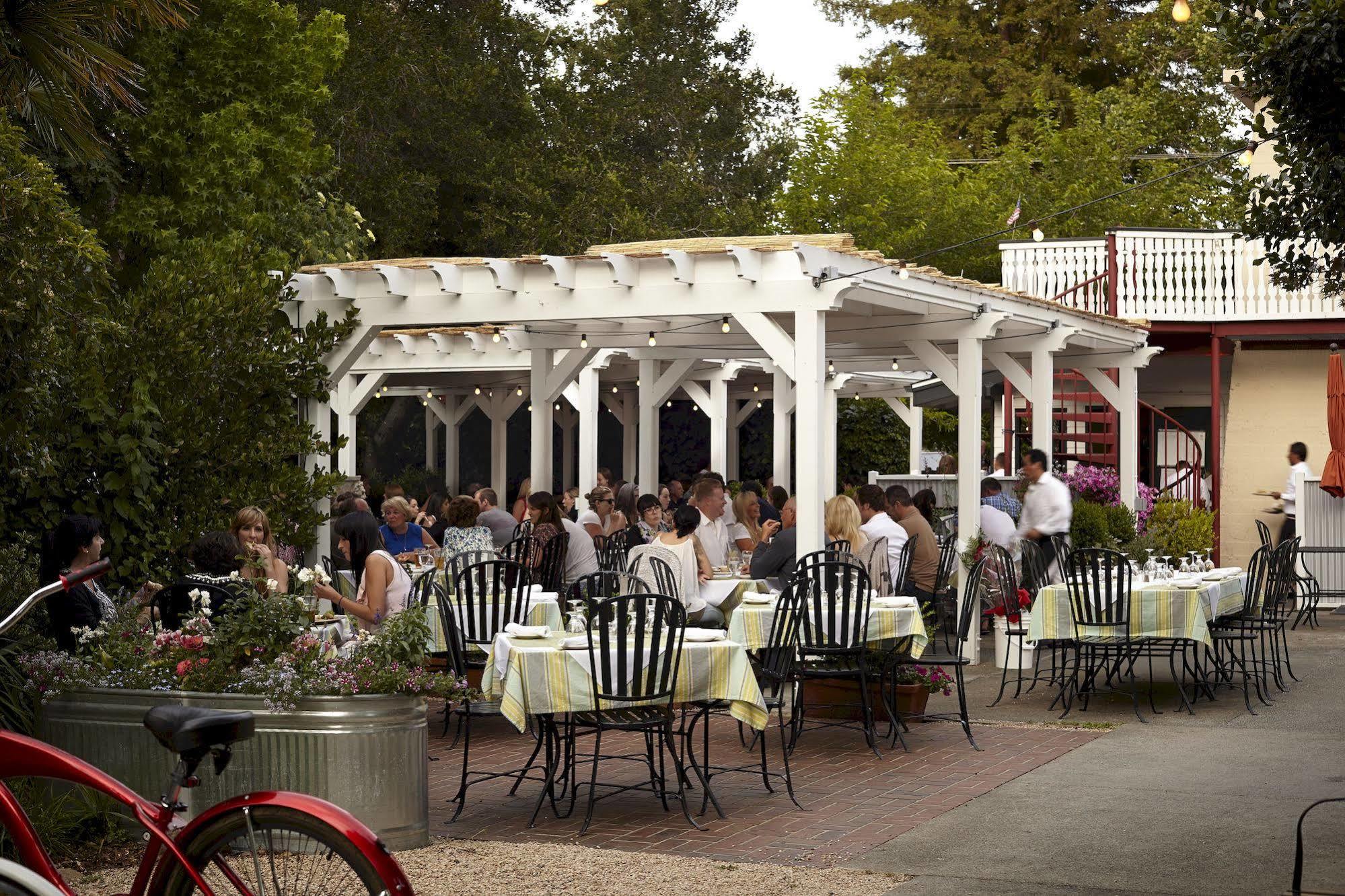 Calistoga Inn Restaurant And Brewery Exterior photo